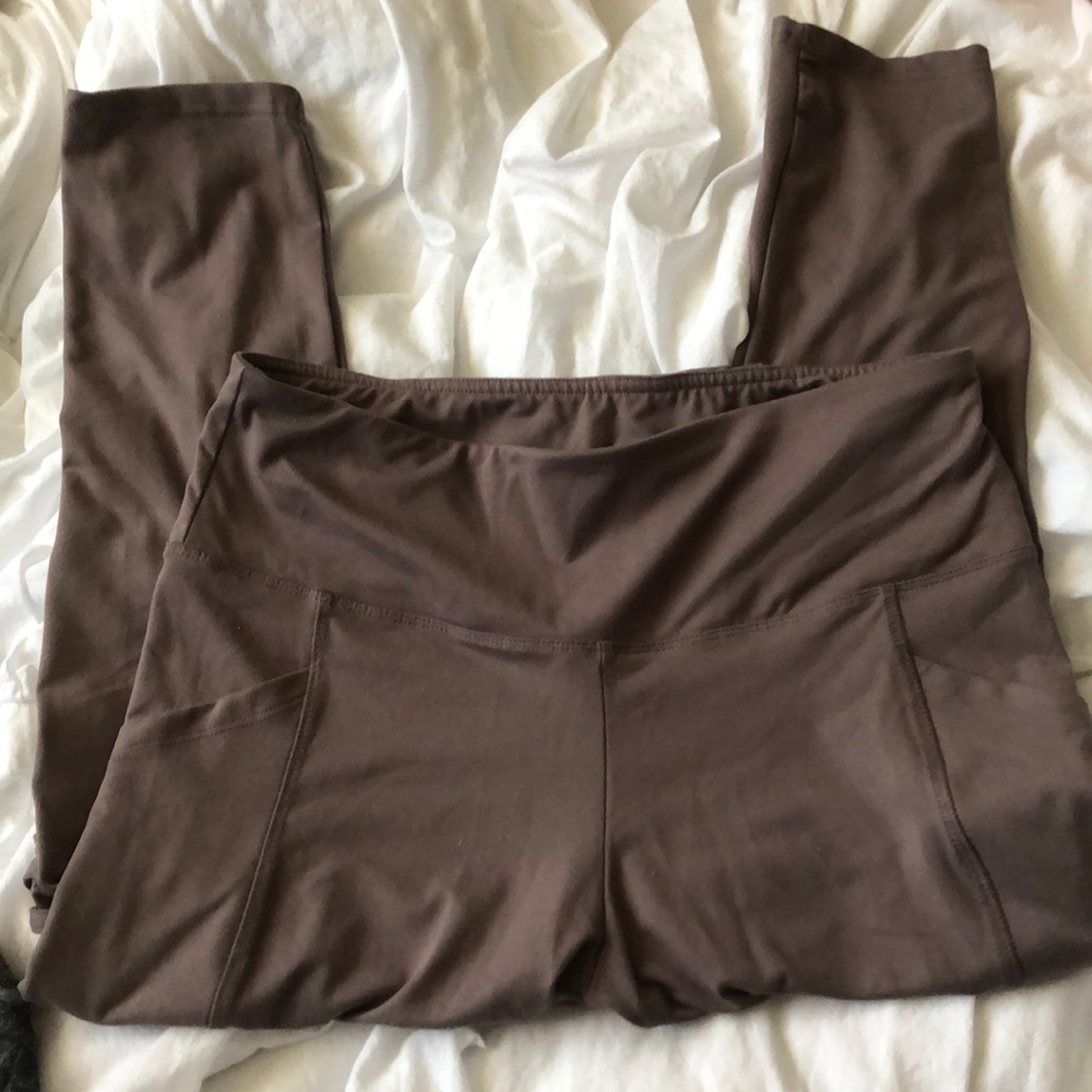 Balance collection cropped yoga pants with pockets